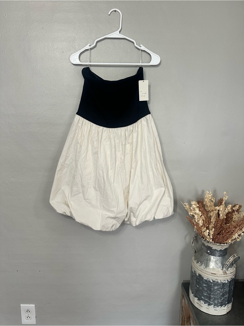 A New Day Strapless Bubble Dress NWT Medium